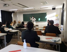 日川高校との連携事業「体験講座」を実施しました
